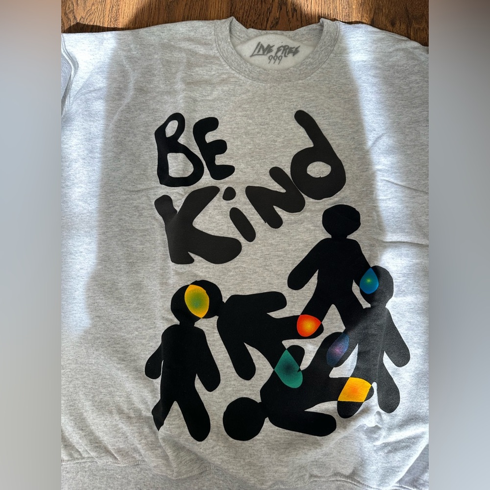 Live Free 999 Club Be Kind crewneck
